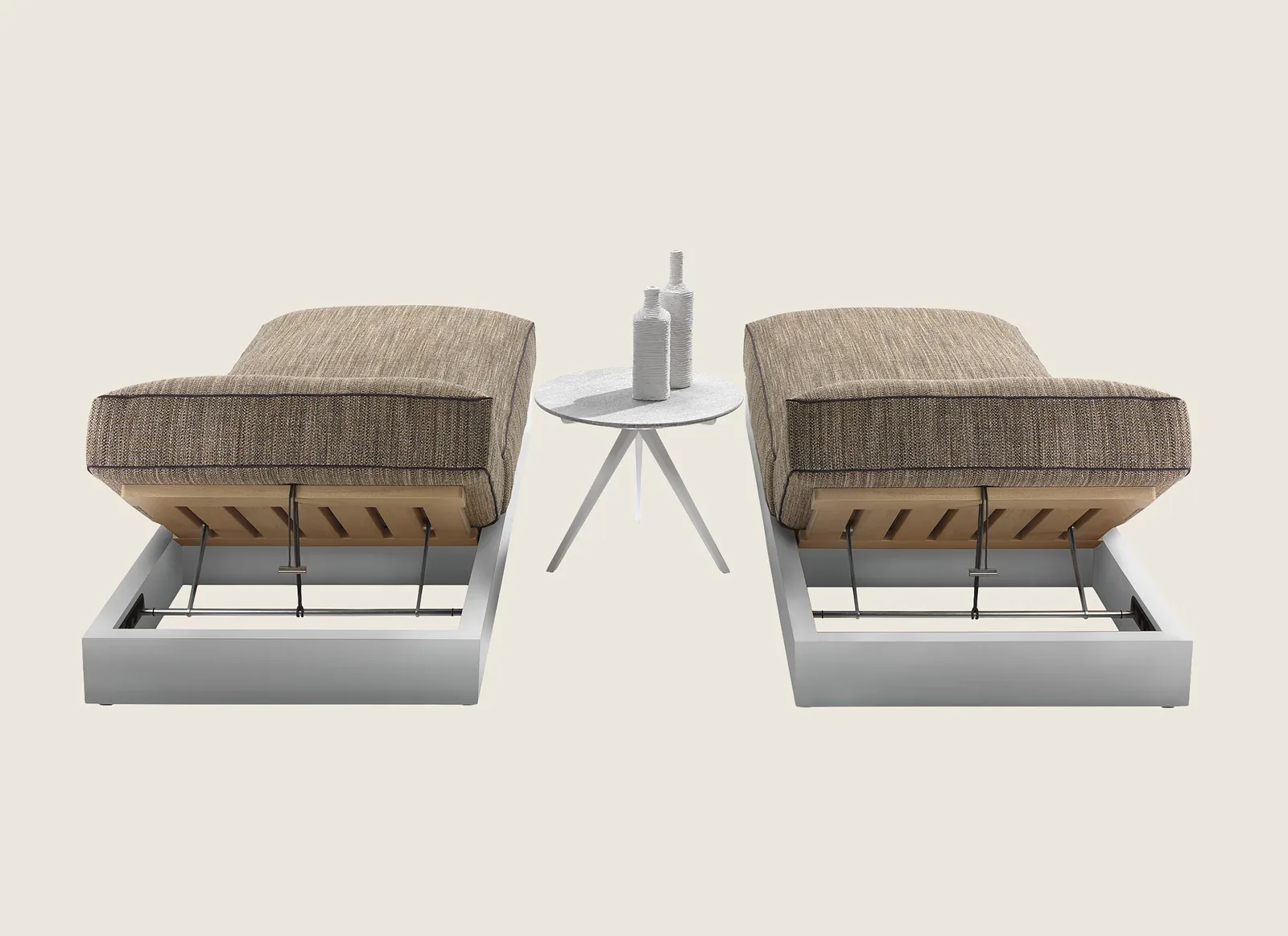 Flexform Freeport outdoor daybed, photographed for the factory catalogue